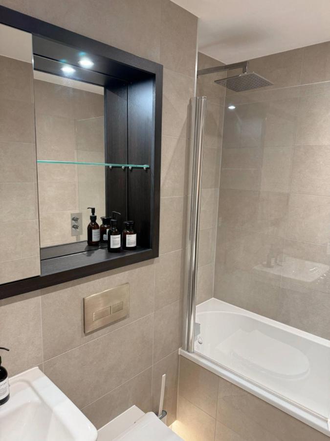 Апартаменты The Macadamia At Ryedale House *